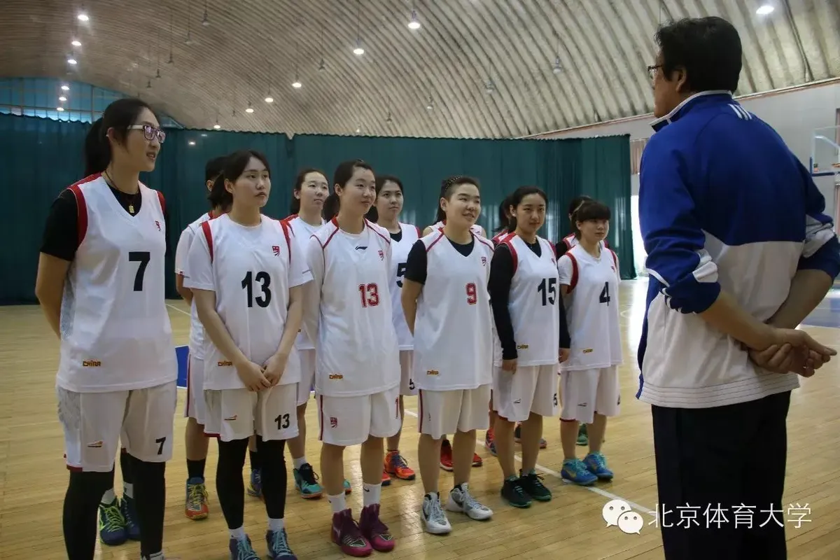 为什么智能穿戴设备对篮球运动员发展重要_0